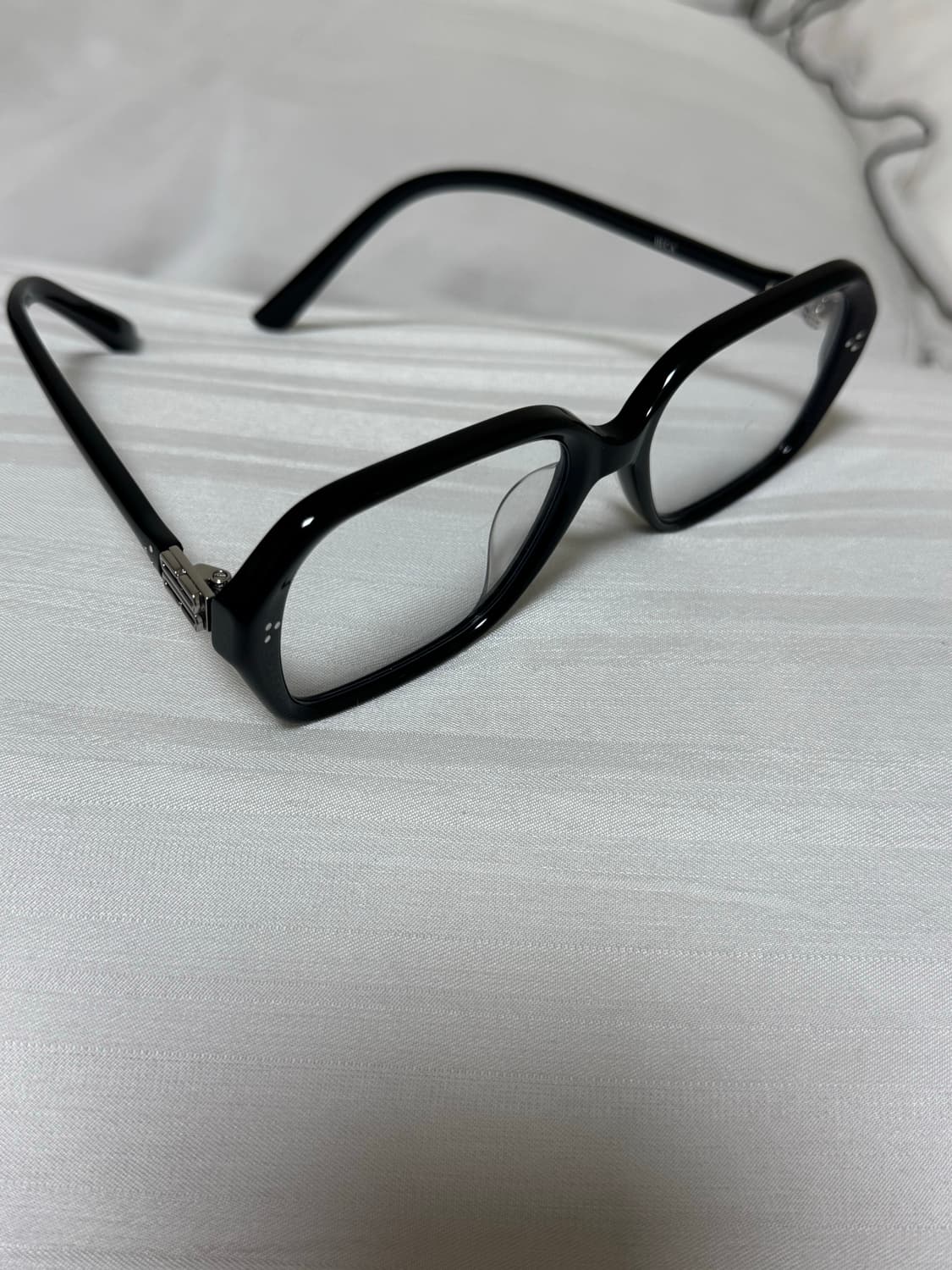 젠틀몬스터 베카01 안경 상품이미지2