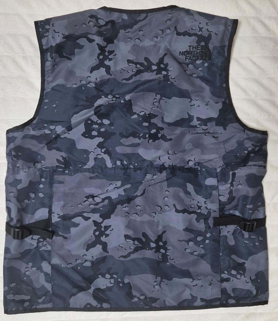 노스페이스 노벨티 기어 메쉬 베스트 카모 상품이미지2