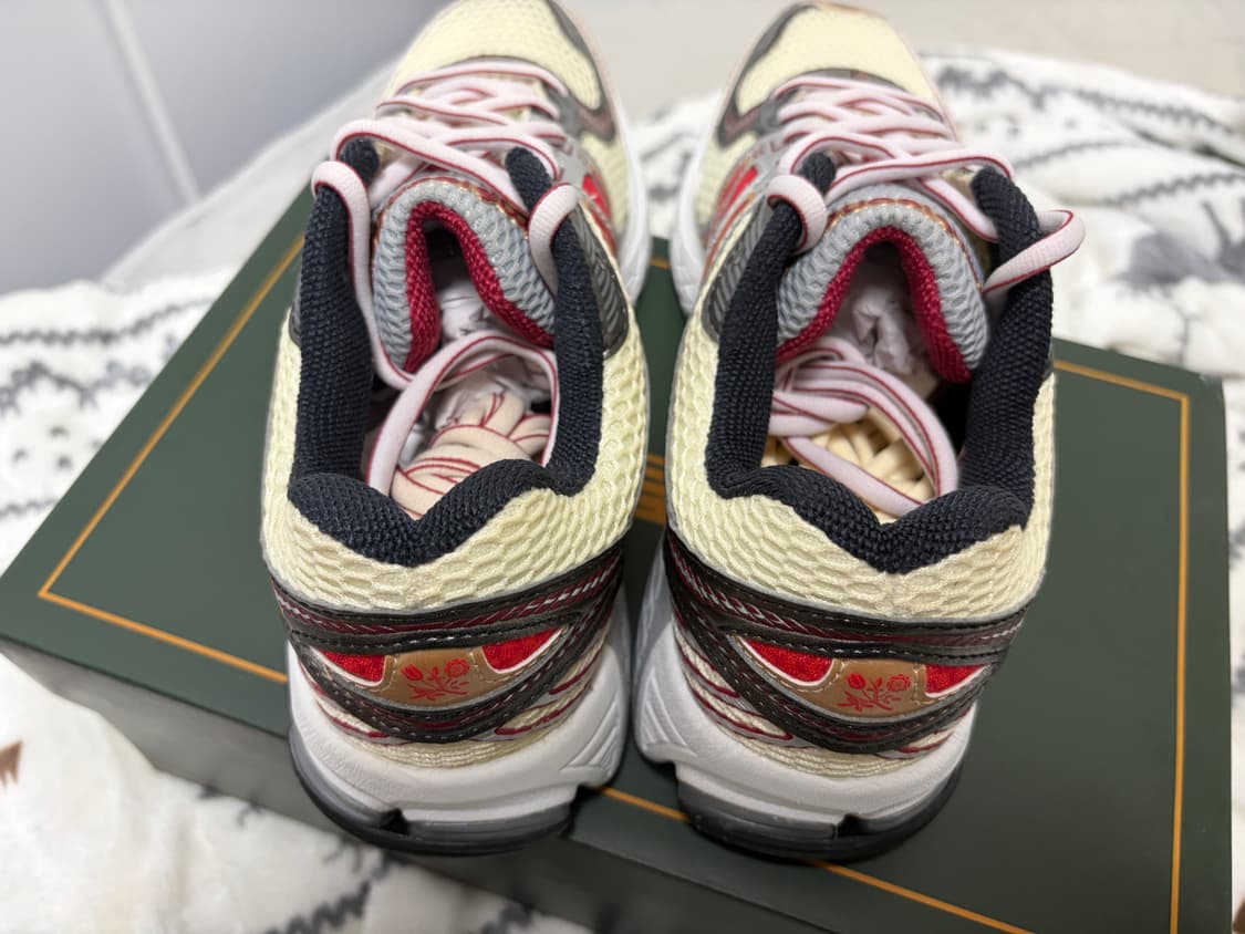 뉴발란스 에메레온도르 860 V2 상품이미지2