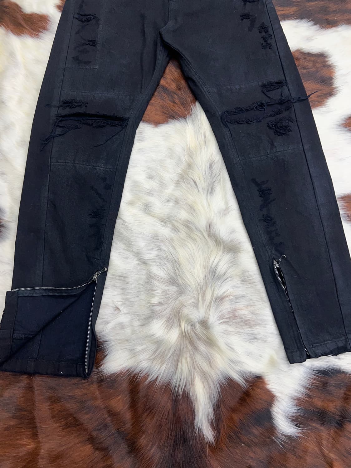 Julius 18FW 세미 커브드 디스트레스 진 상품이미지6