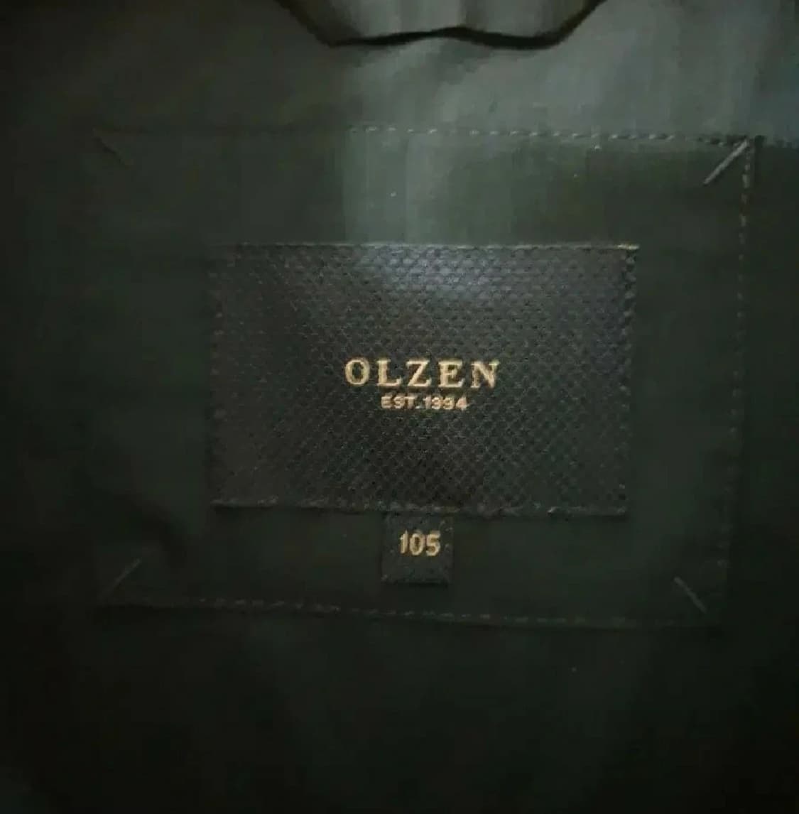 올젠 남자 경량패딩 입니다. 싸이즈는 105 상품이미지5