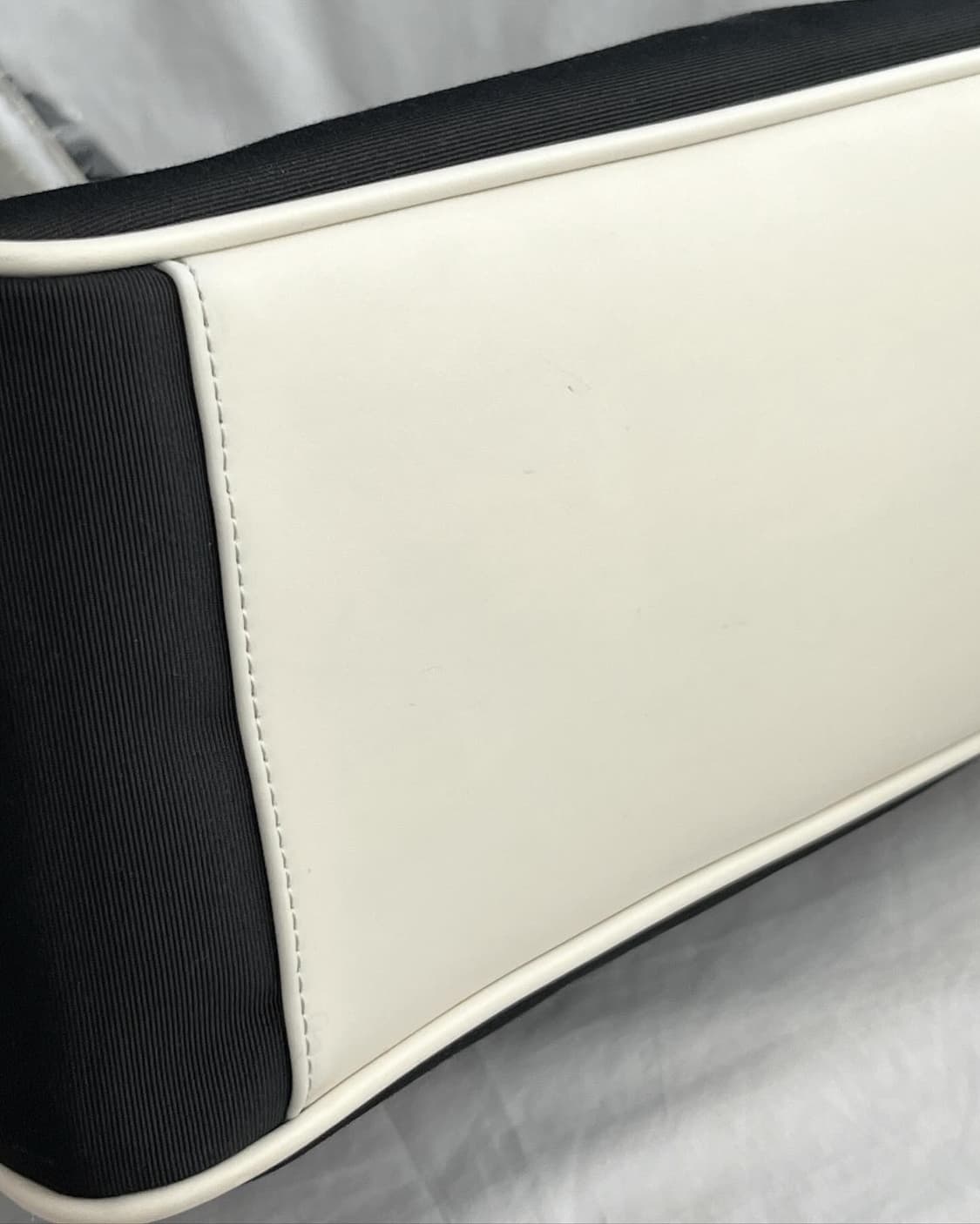 (택,새상품)꾸레쥬 숄더백 상품이미지5