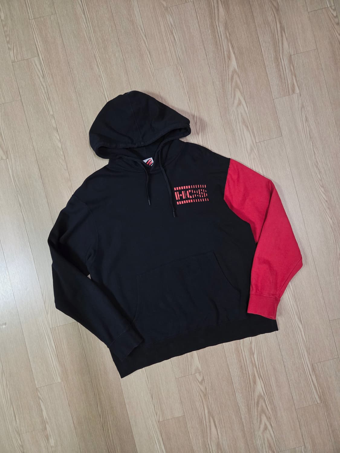 CONSADOLE JAPAN 블랙 배색 후드 티셔츠 상품이미지3