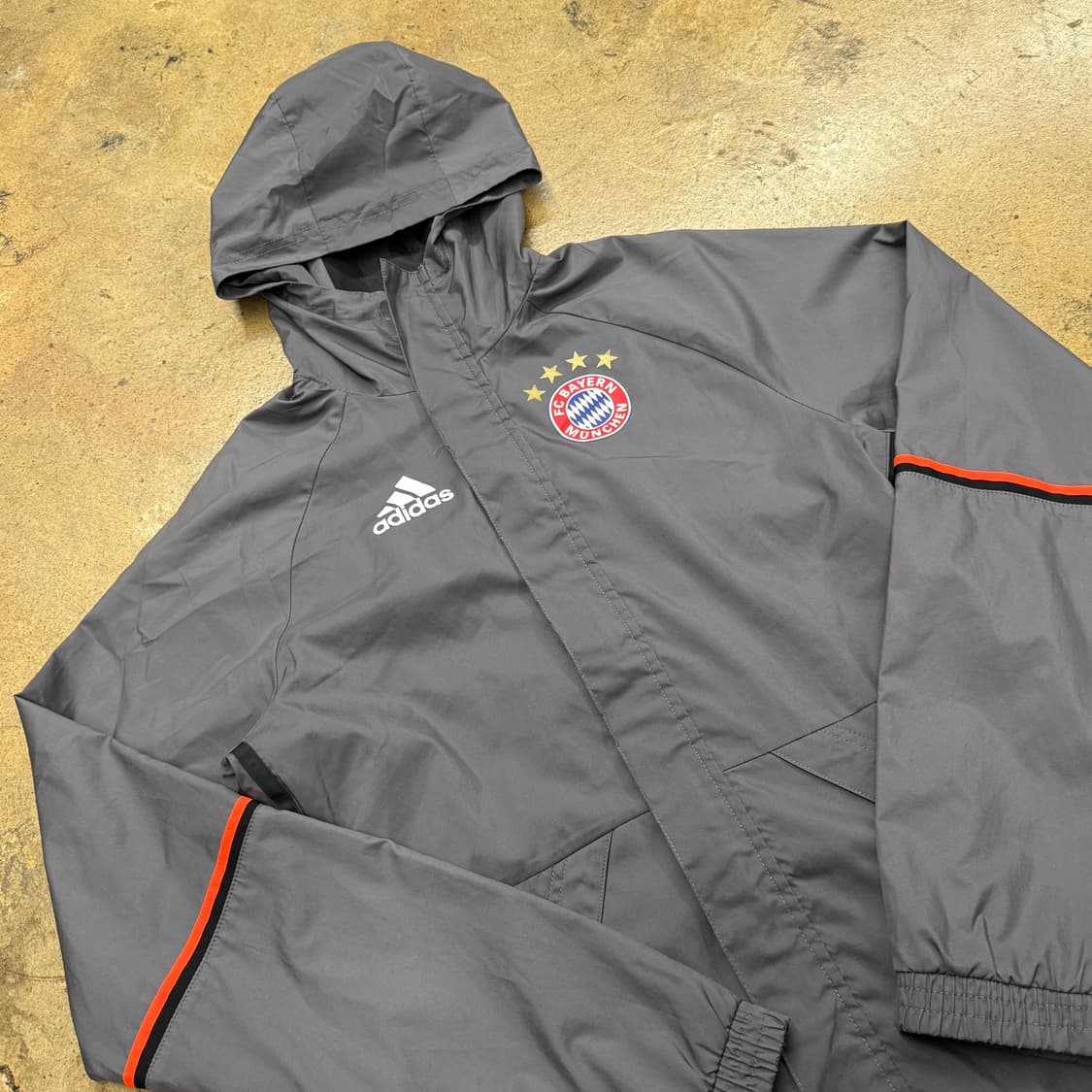 [정품/90] 아디다스 FC 바이에른 뮌헨 후드 바람막이 b16 상품이미지1