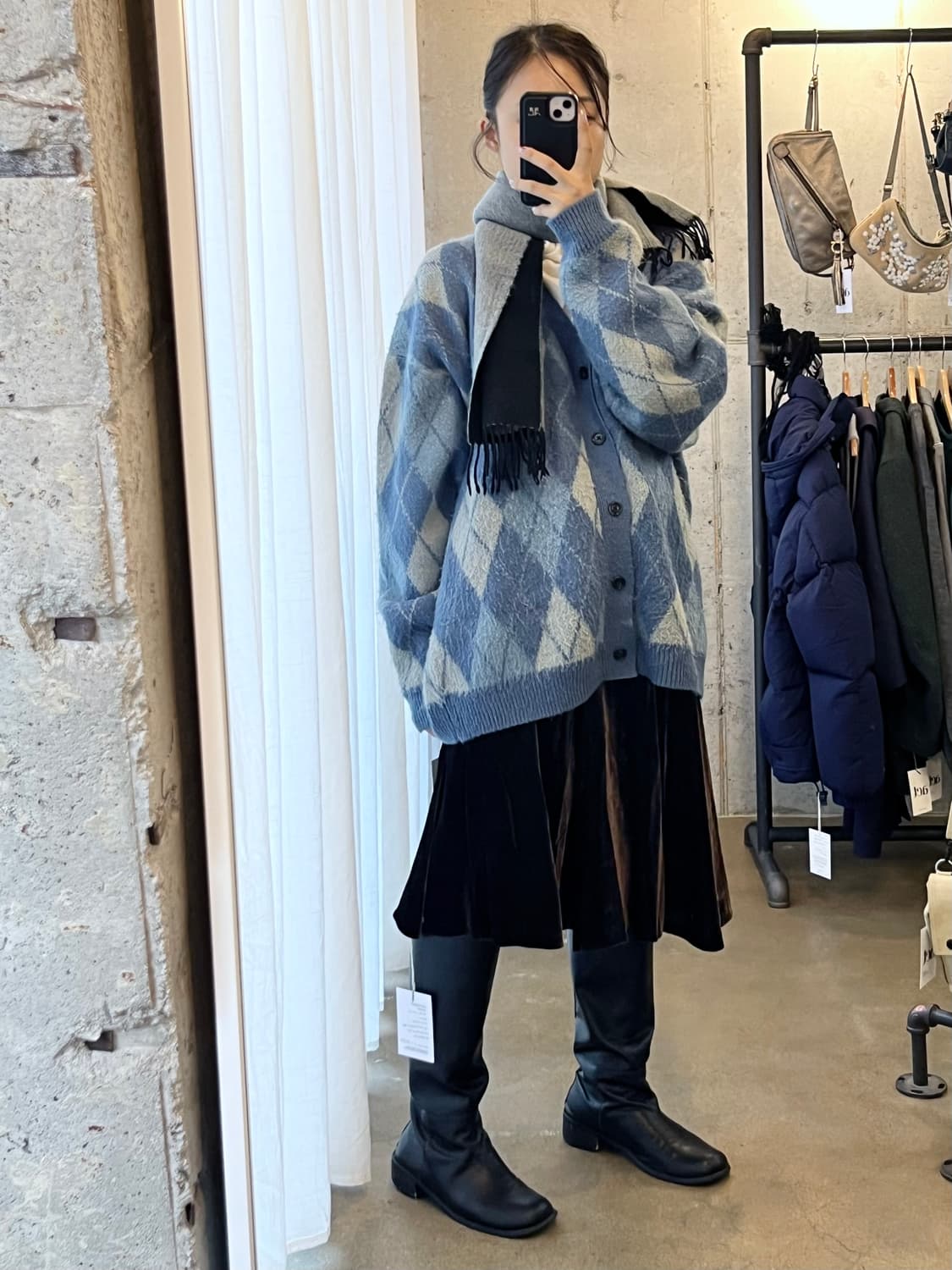 꾸레쥬 로고 리버시블 머플러 블랙 그레이 상품이미지4