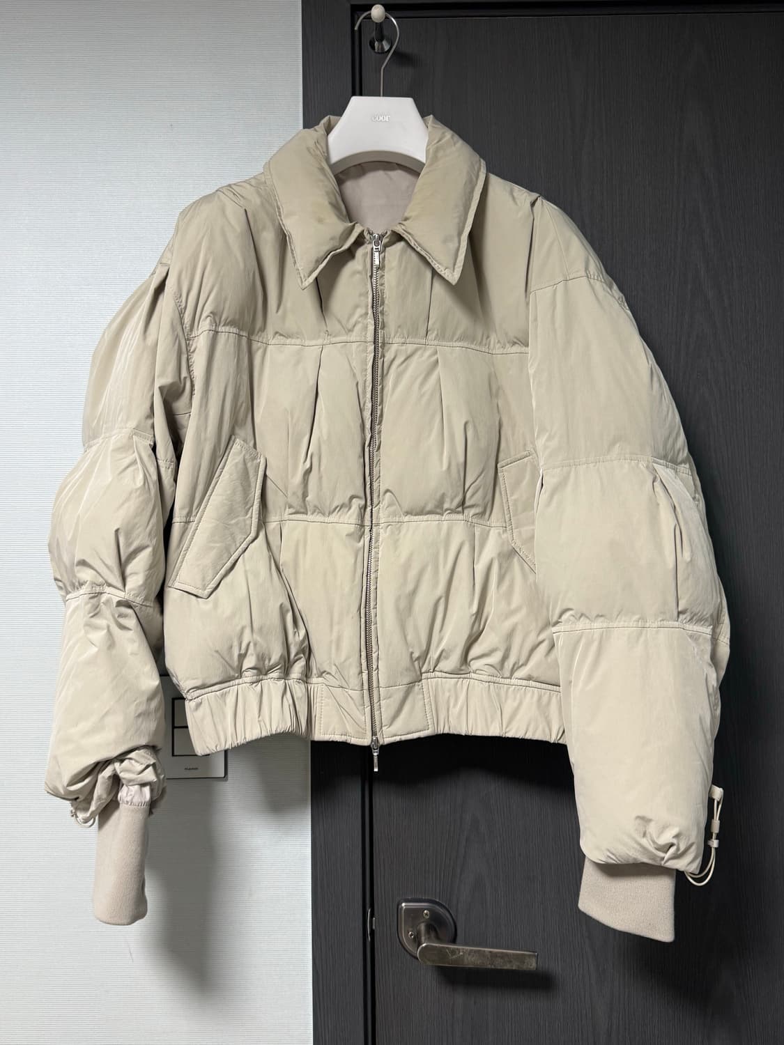 [L]쿠어 닷츠 퍼프 플라이트 패딩 샌드베이지 상품이미지1