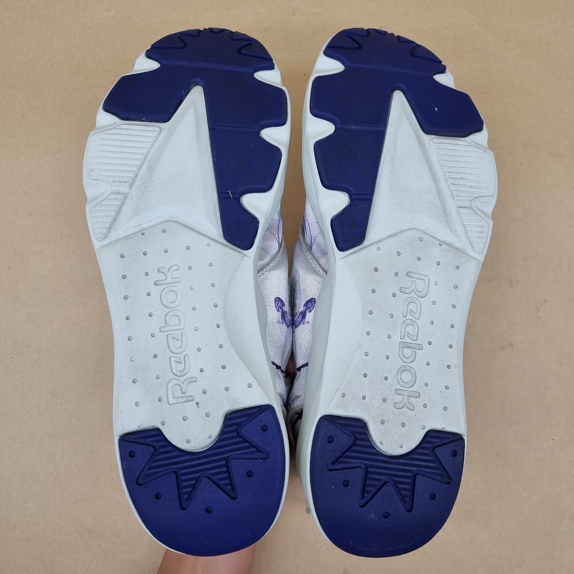 리복 퓨리라이트  그래픽 여성운동화235 상품이미지3