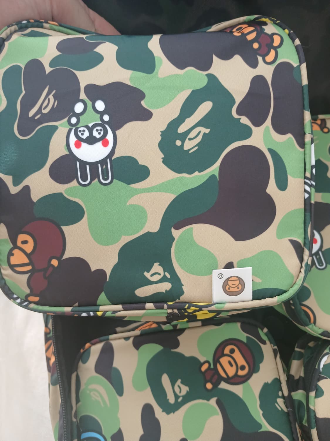 새제품 BAPE 베이프 ABC 마일로 올 프렌즈 카모 어쏠드먼트 케이스  상품이미지7