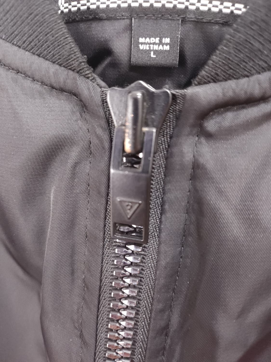 게스 블랙 봄버 항공패딩자켓 100 L 새제품급 상품이미지4