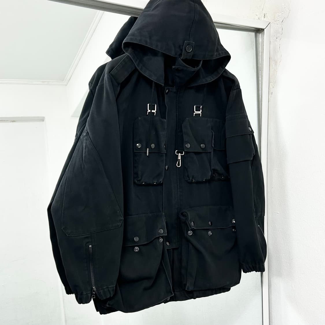 산드로 옴므 20FW 멀티포켓 사파리 자켓 상품이미지5