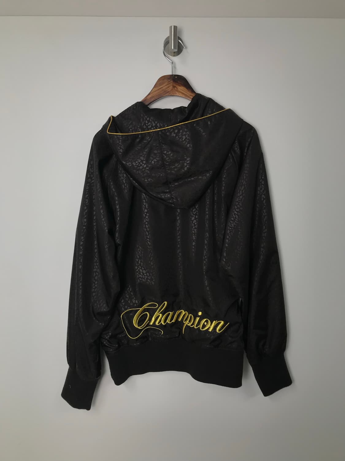 챔피온 금장 자수로고 블랙 후드 바람막이 상품이미지4