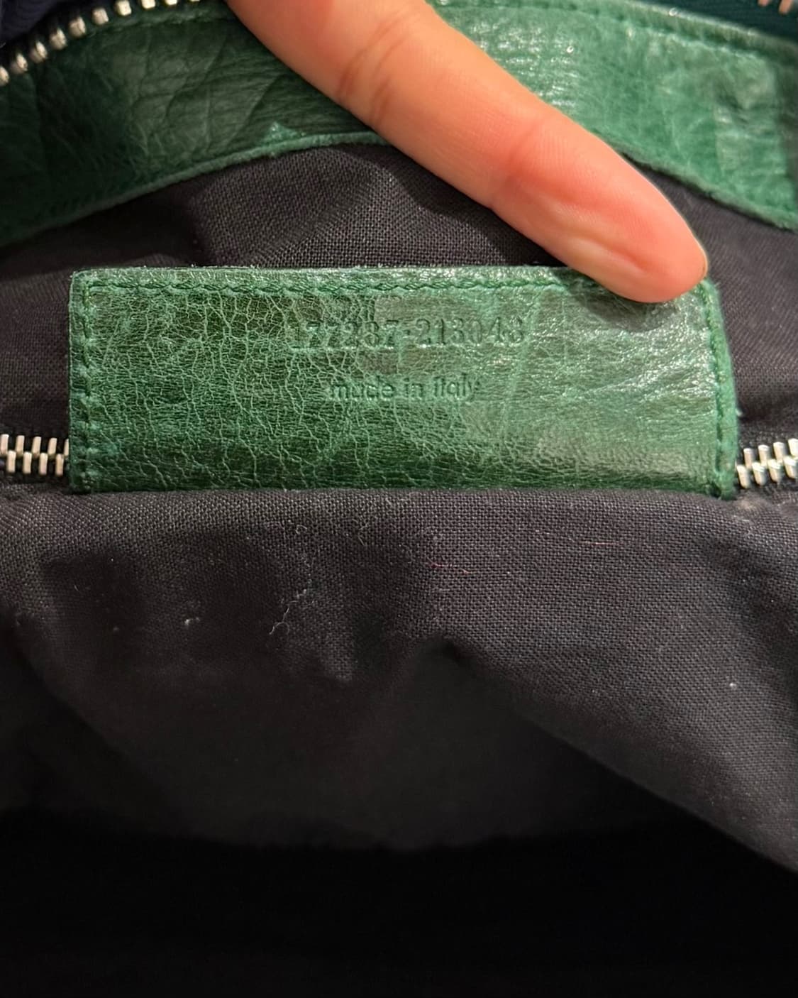 발렌시아가 그린 자이언트 워크 빅 모터백 상품이미지8