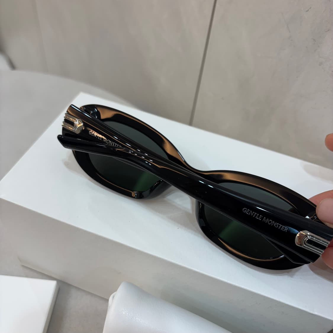 젠틀몬스터 savage 블랙 선글라스 상품이미지6