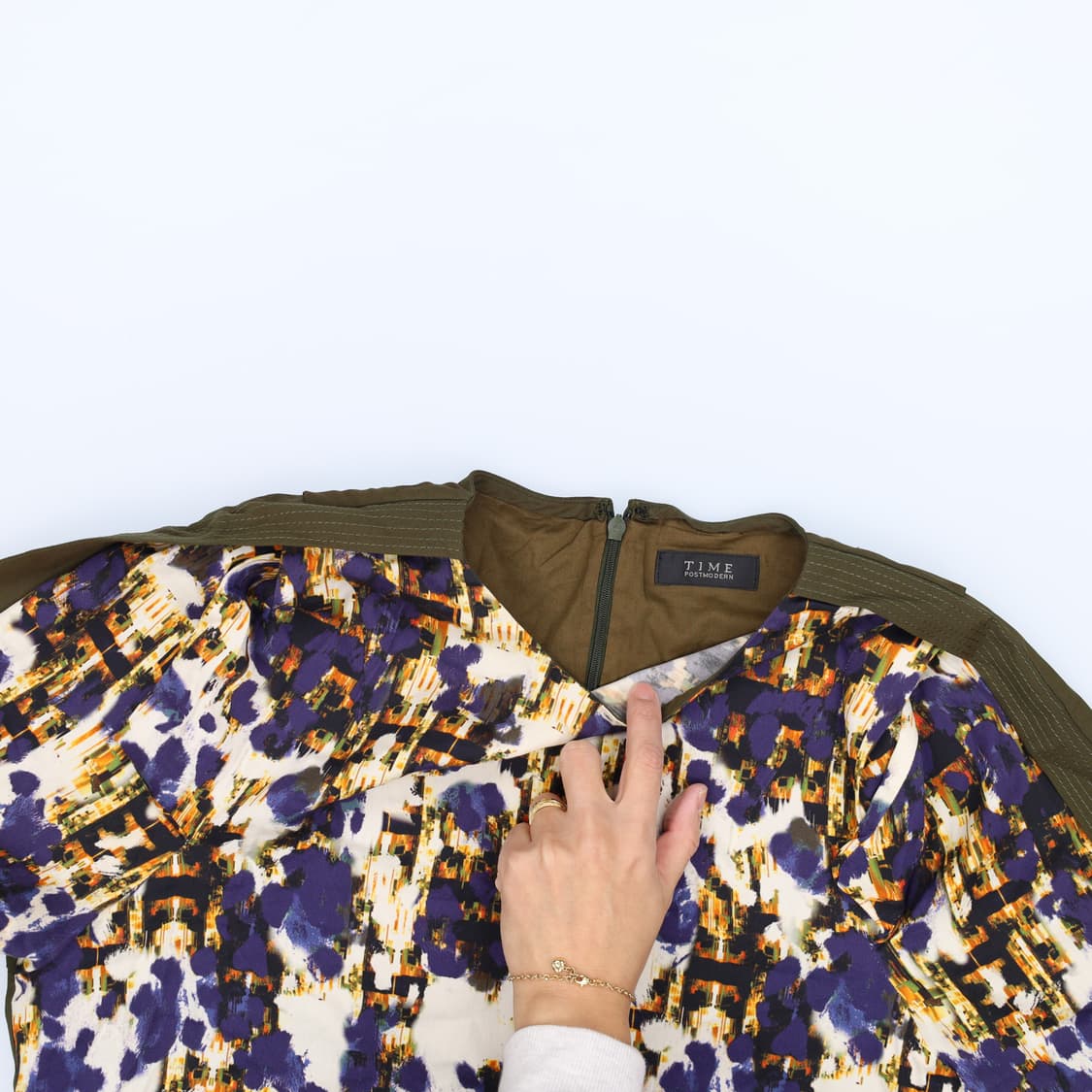 [82-94-160] 한섬 타임 여성 블라우스 0102H1 상품이미지3