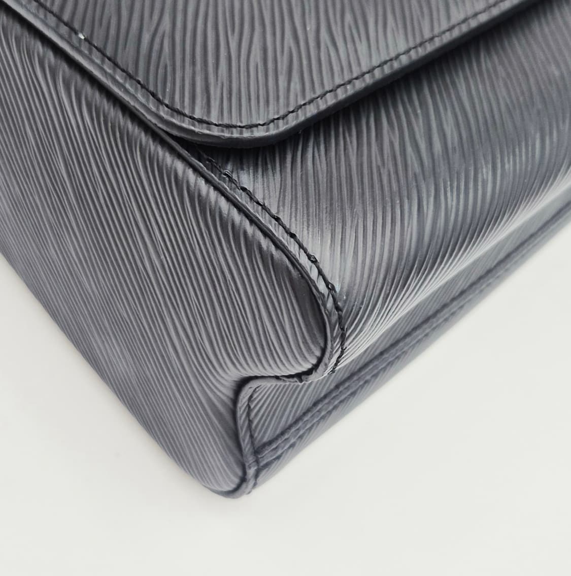 루이비통 에삐 트위스트MM 숄더백 M50282 상품이미지9