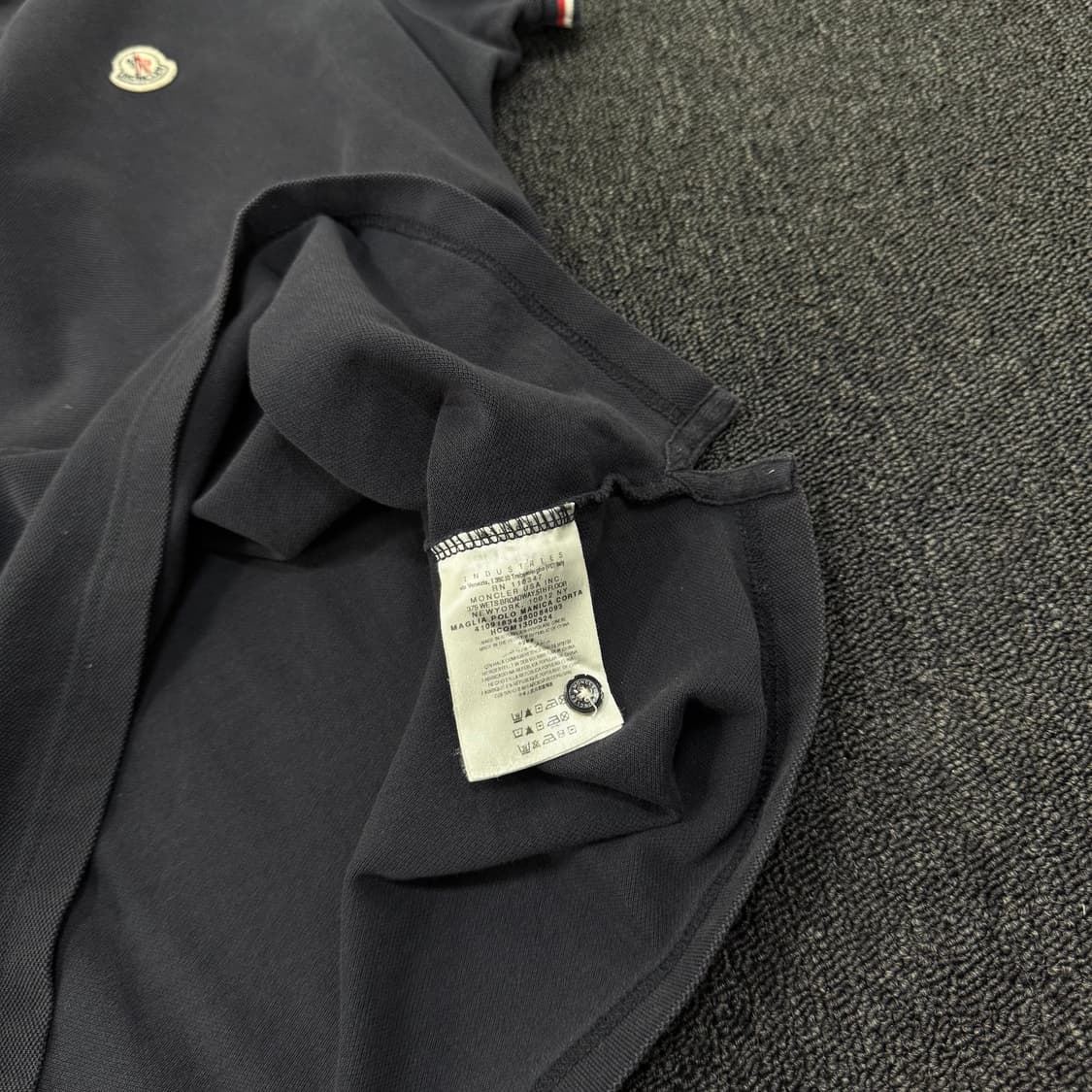 몽클레어 카라 네이비 반팔티 상품이미지8