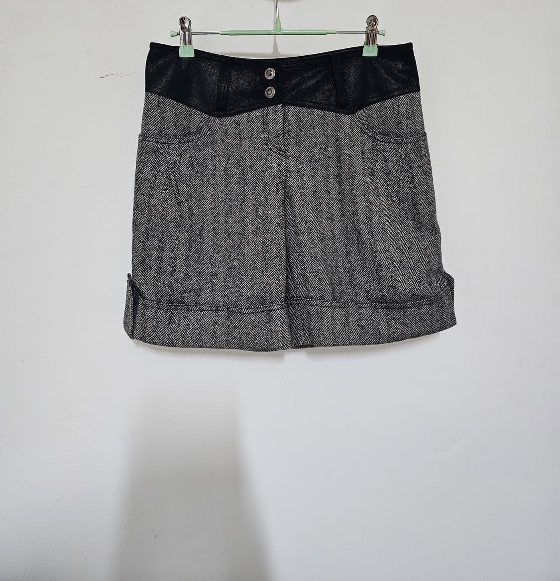 데코xix. ,,모혼방  블랙그레이체크 반바지 M. 상태좋음  상품이미지1