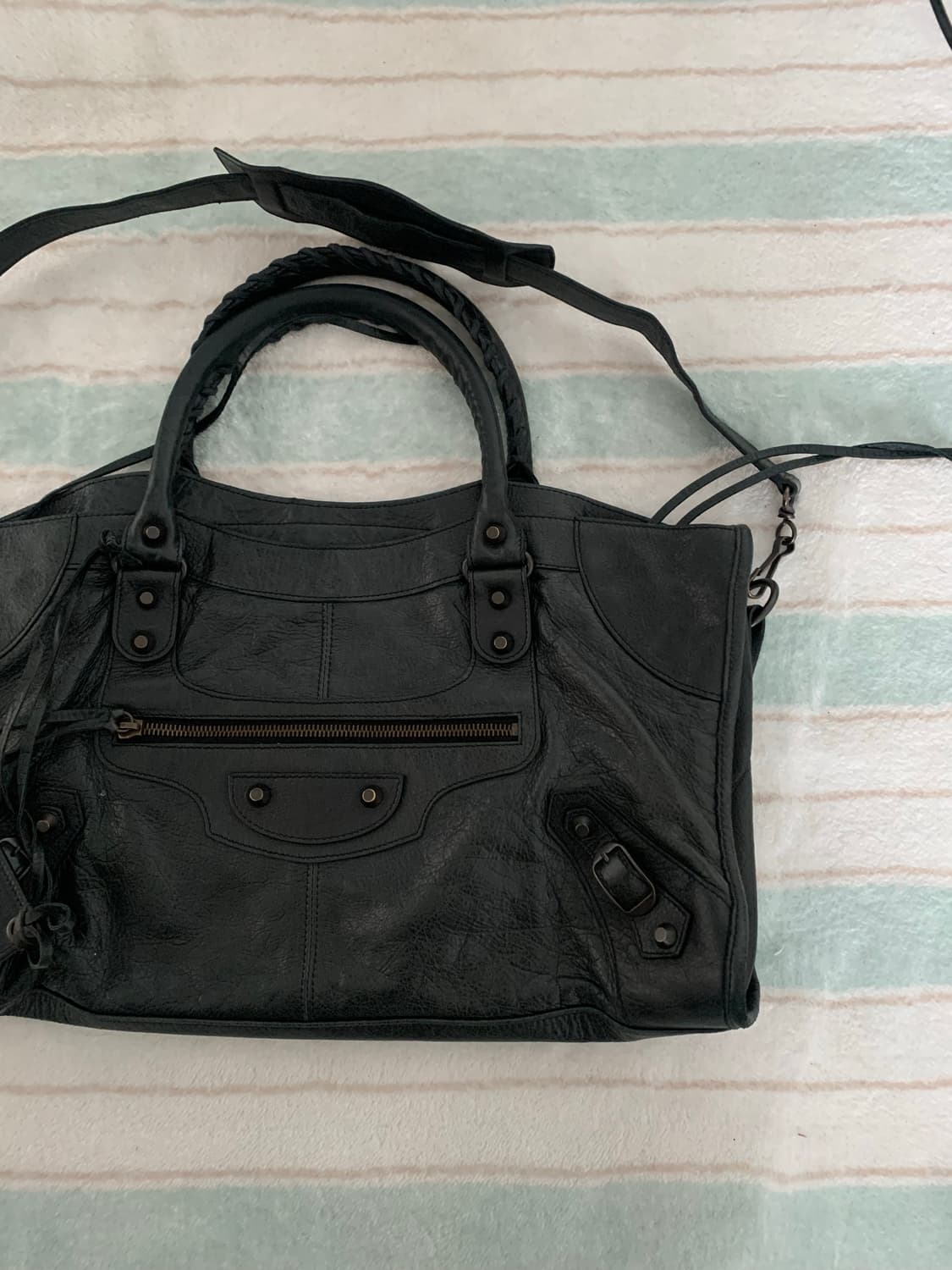 발렌시아가 라지 모터백 시티백 블랙 정품 상품이미지2