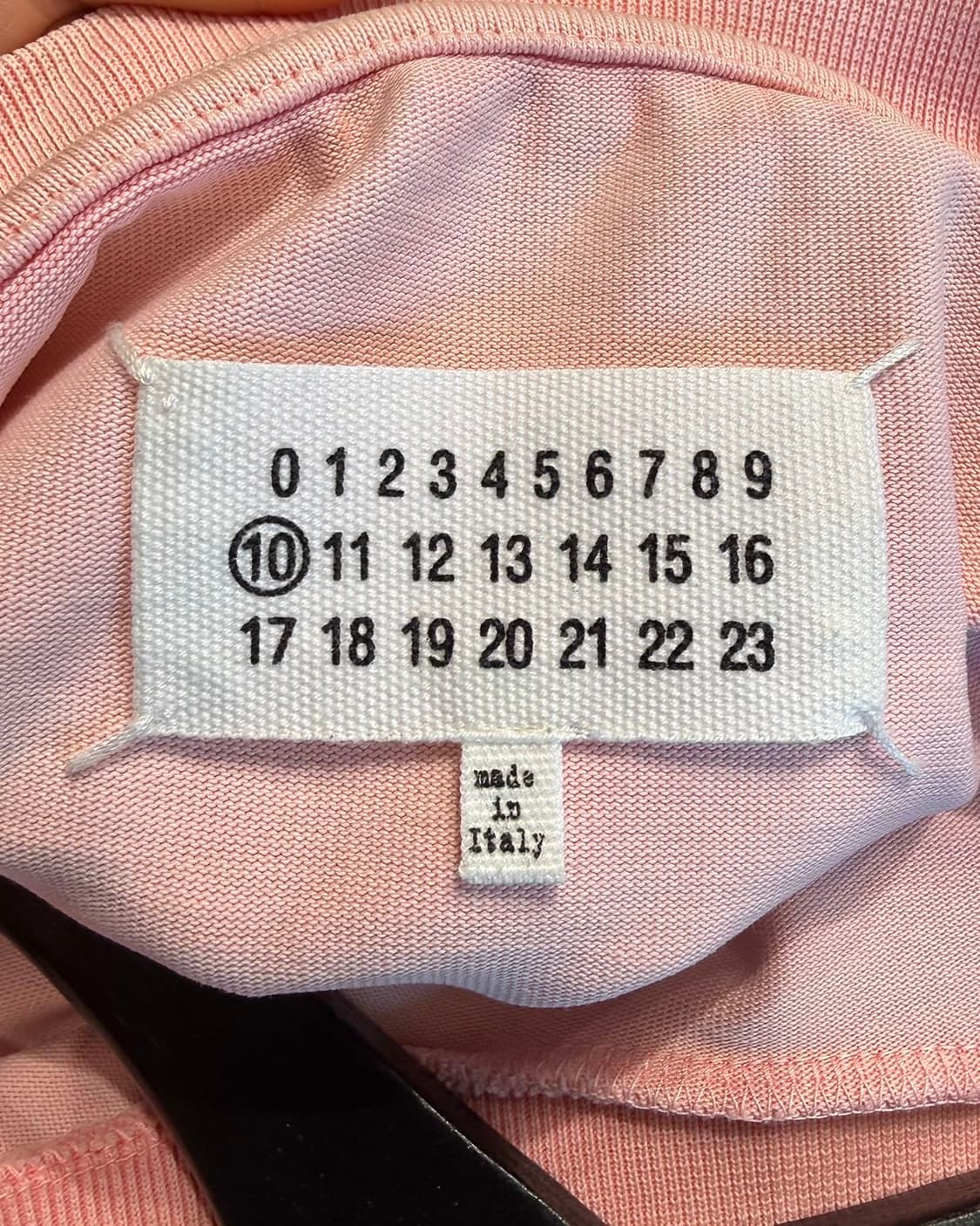 메종 마르지엘라 핑크 그래픽 프린팅 하프티  상품이미지8