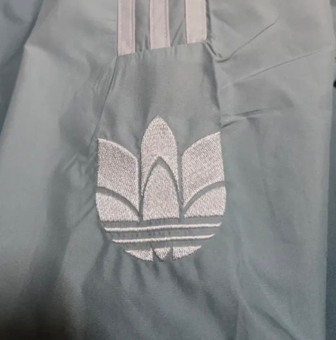 🩵아디다스 파이어버드 그라데이션 바람막이🩵 상품이미지2