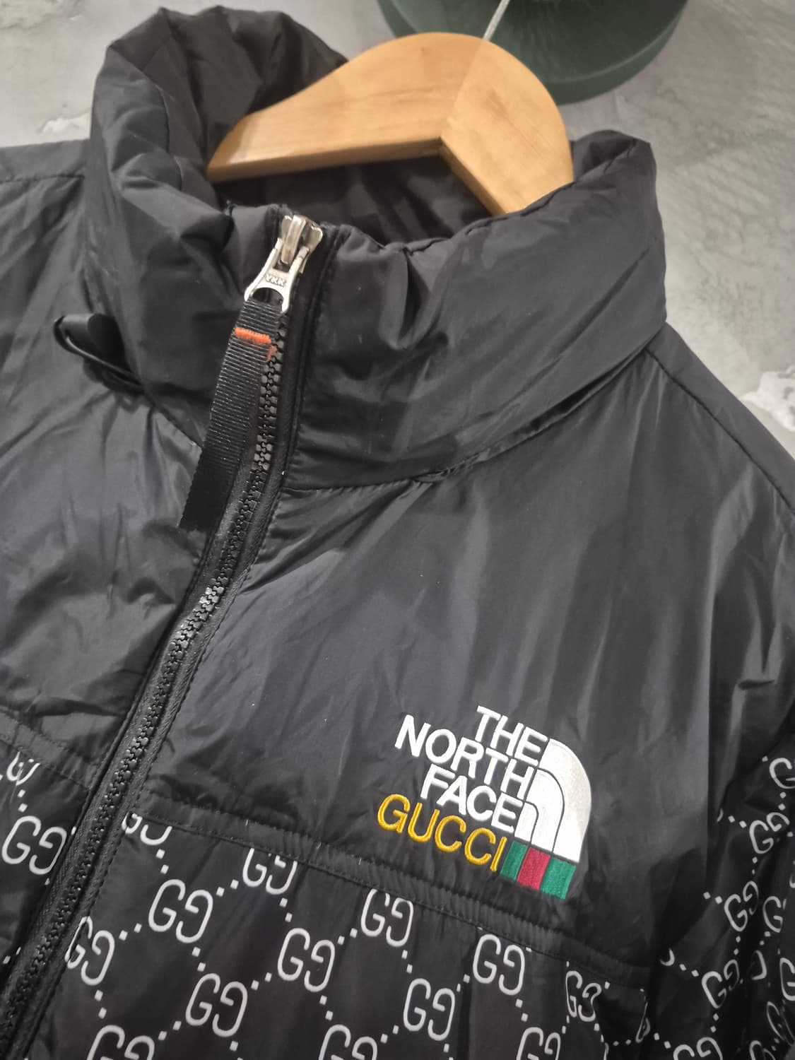 노스페이스 X 구찌 콜라보 눕시 패딩 XL 상품이미지3