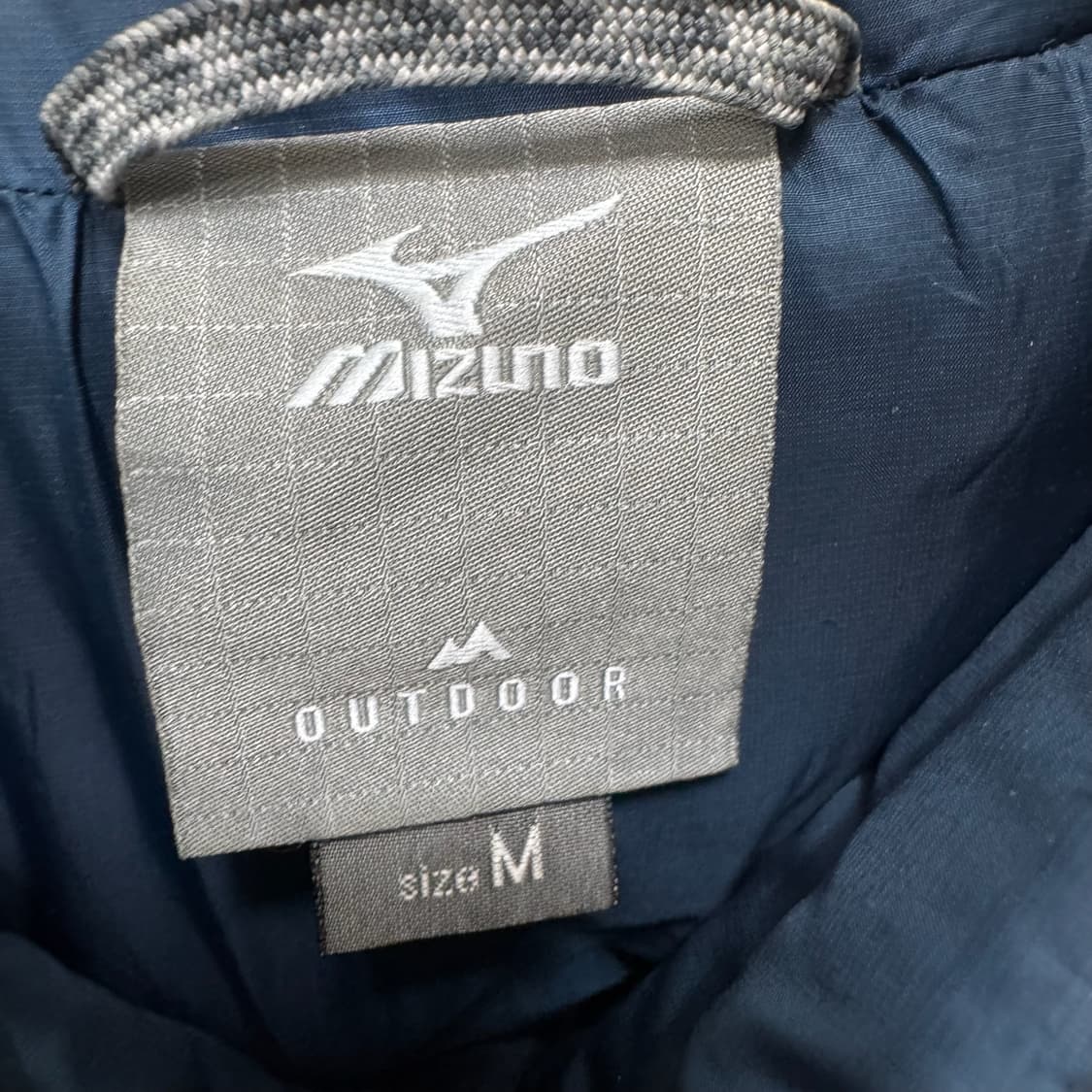 미즈노 남성 라이트 덕다운 경량패딩 M/95  상품이미지4