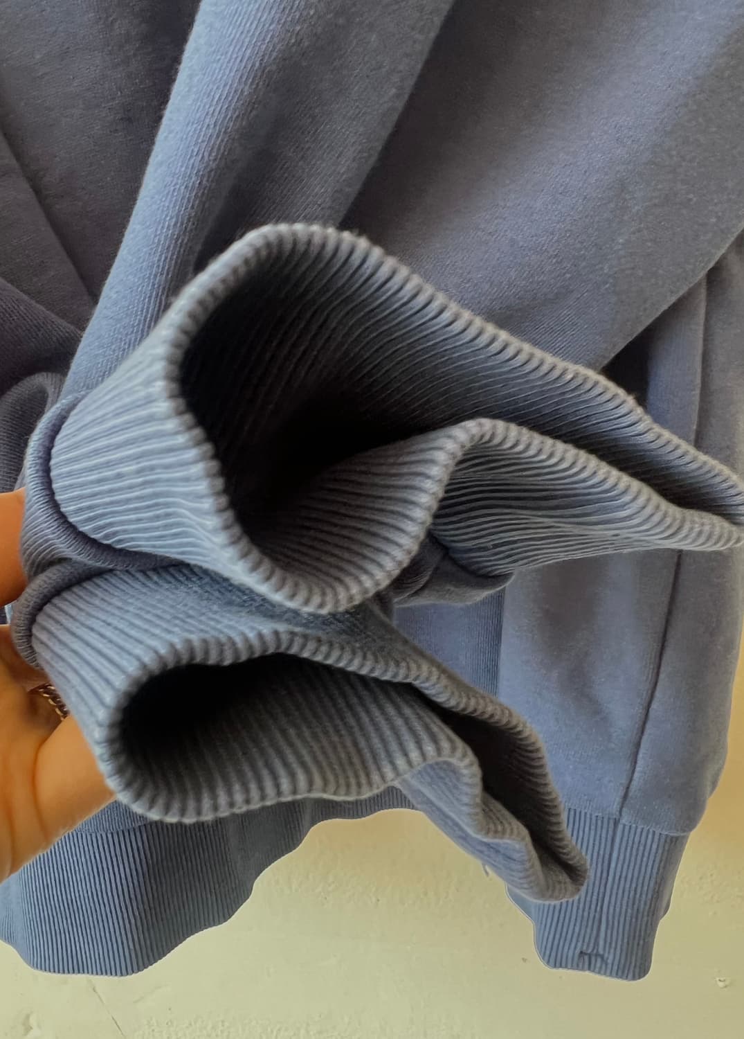 디스커버리  남성 블루네이비 맨투맨티셔츠 상품이미지4