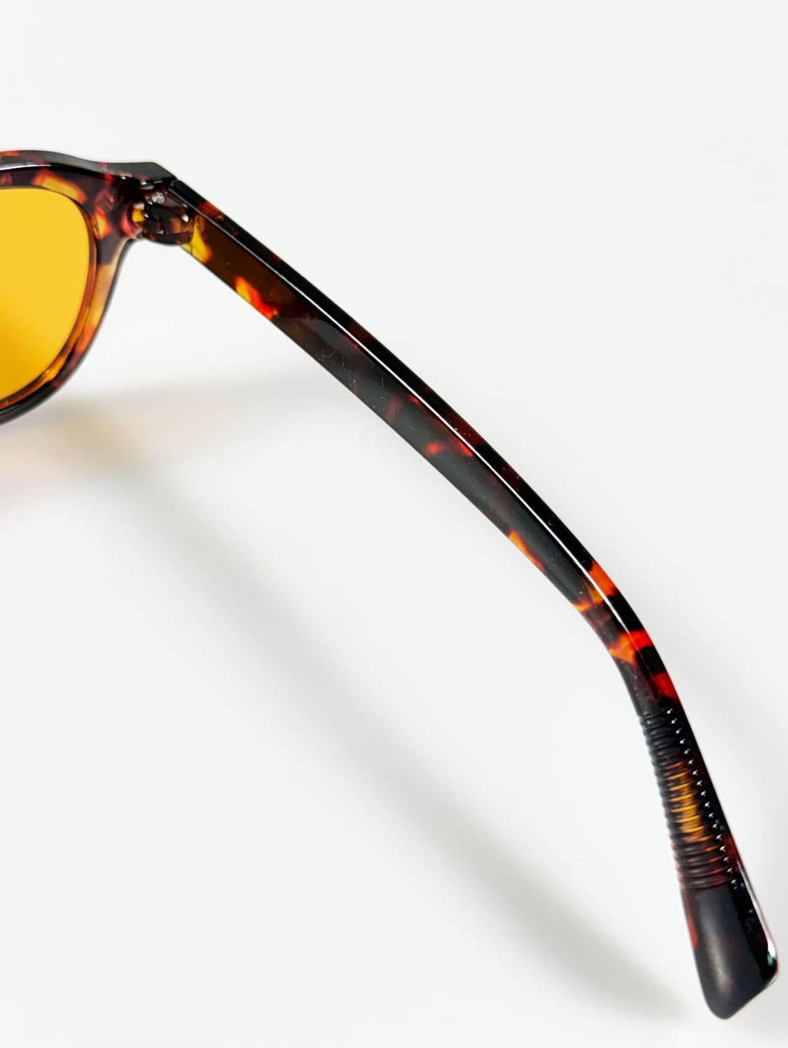 토터스쉘 볼드 스퀘어 프레임 빈티지 틴트 선글라스 상품이미지6