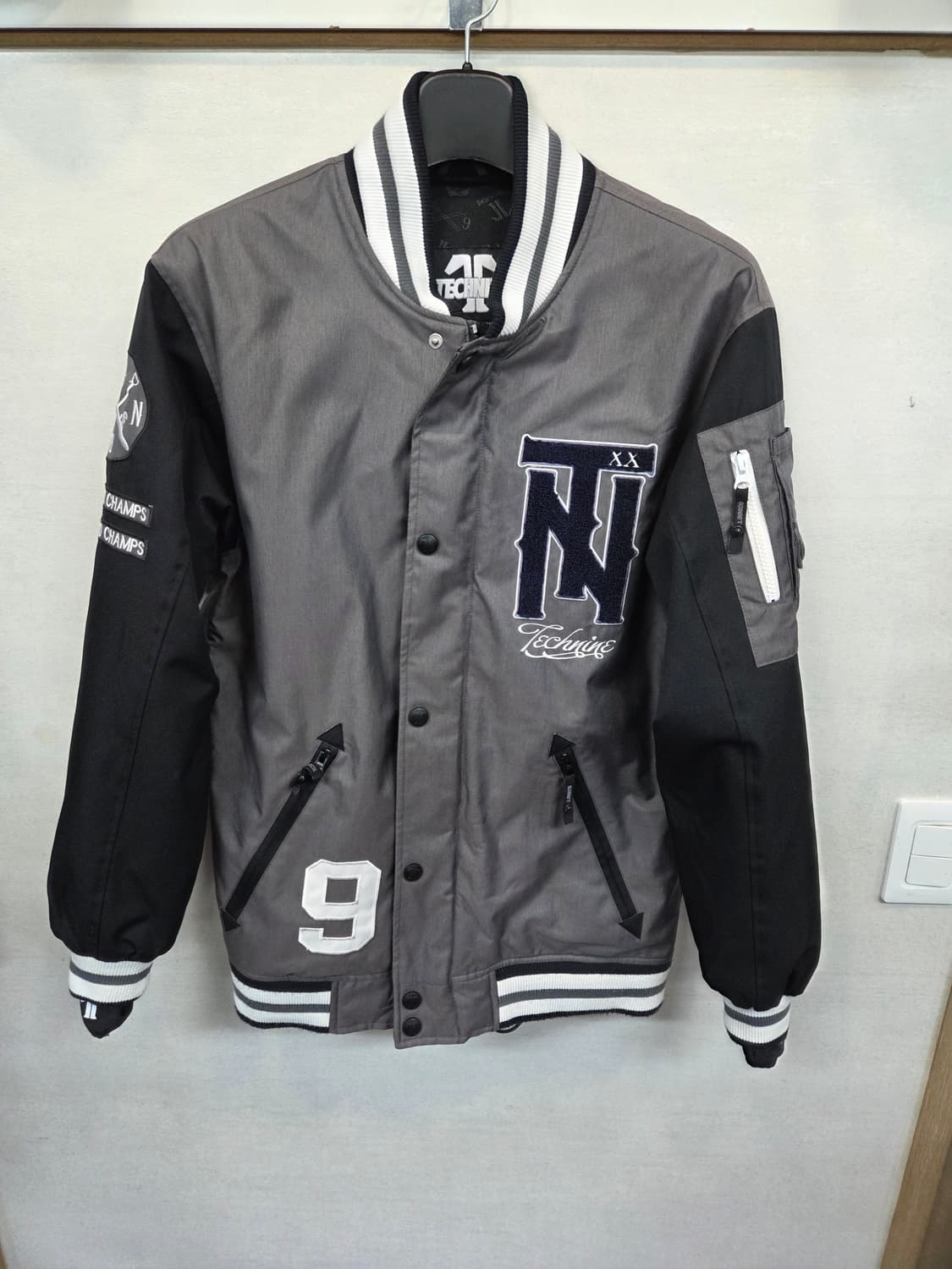 테크나인 스키 보드 바시티자켓 s 상품이미지1