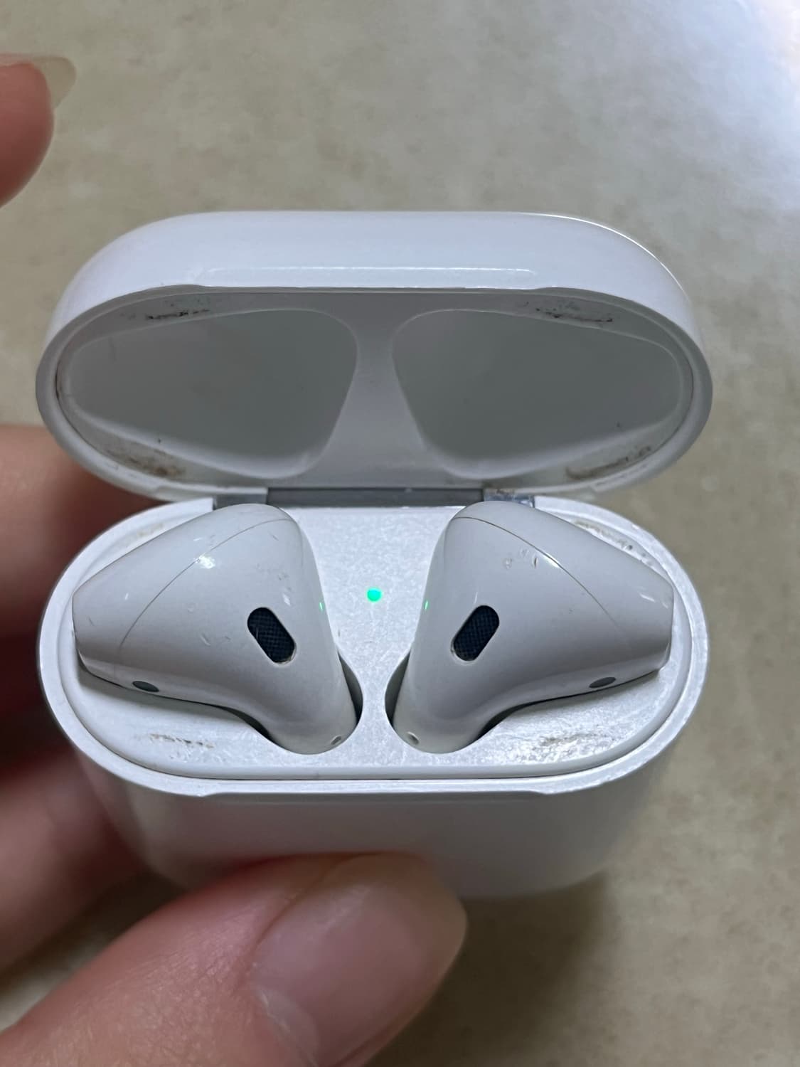 에어팟 2새대 상품이미지1