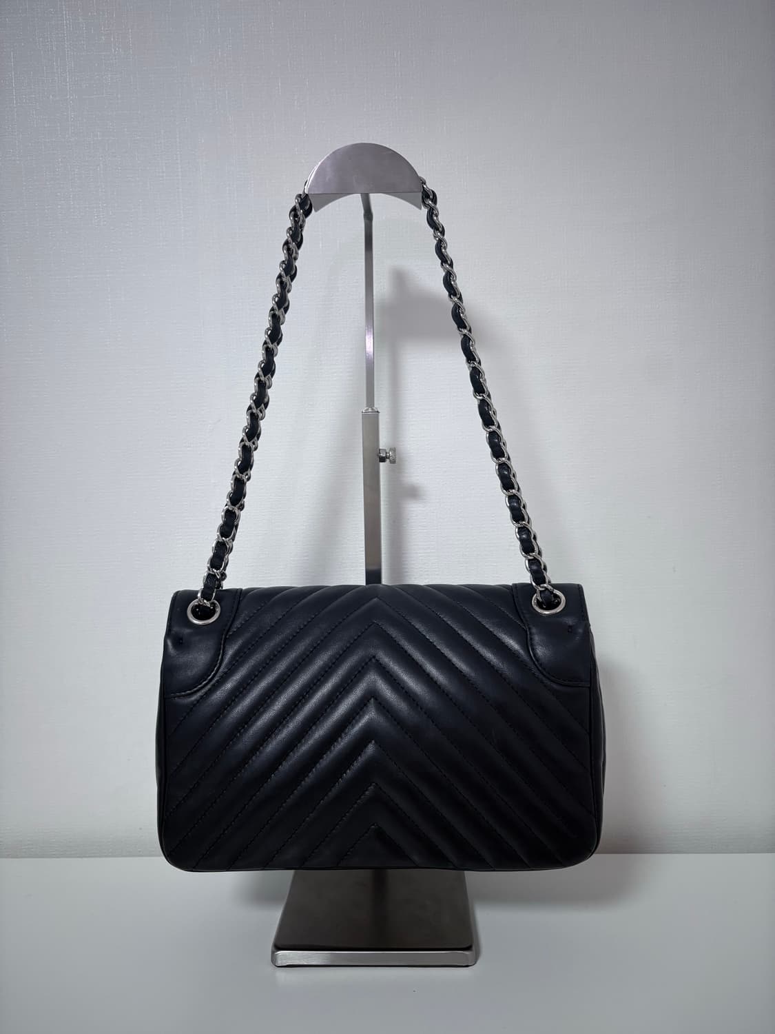 샤넬 쉐브론 클래식 시즌백 [26번대] 상품이미지4