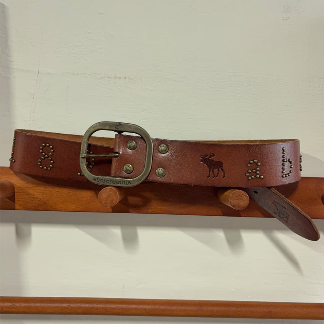 Abercrombie & Fitch Studded Leather Belt 상품이미지5