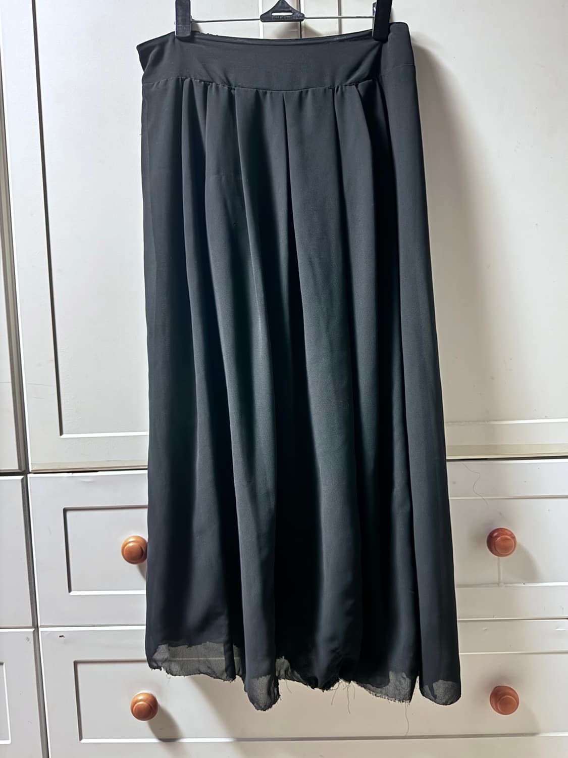 블랙 플레어 롱 스커트 상품이미지1