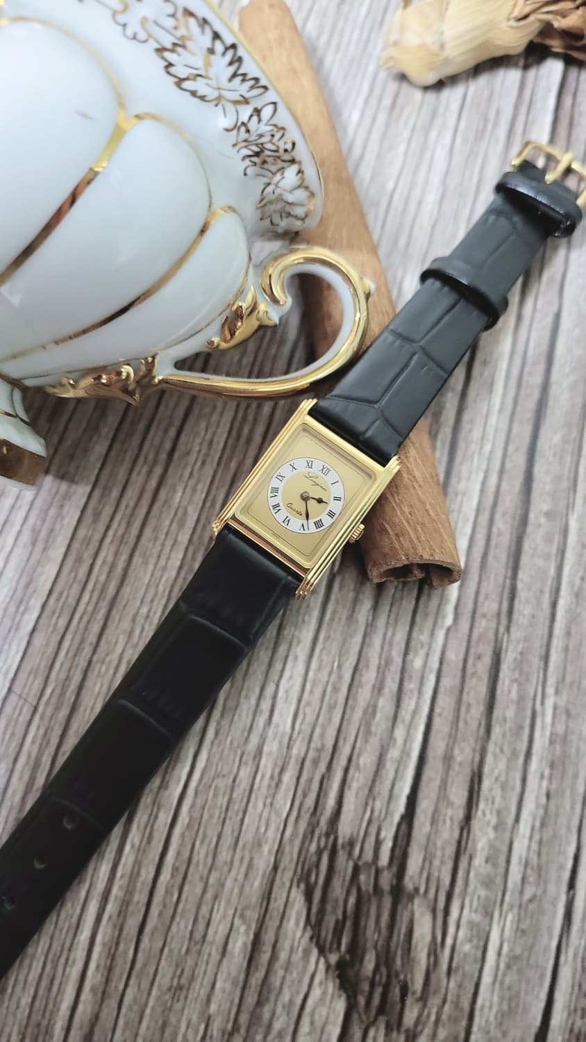 정품 론진 150주년  탱크 클래식 여성용 쿼츠시계 상품이미지2