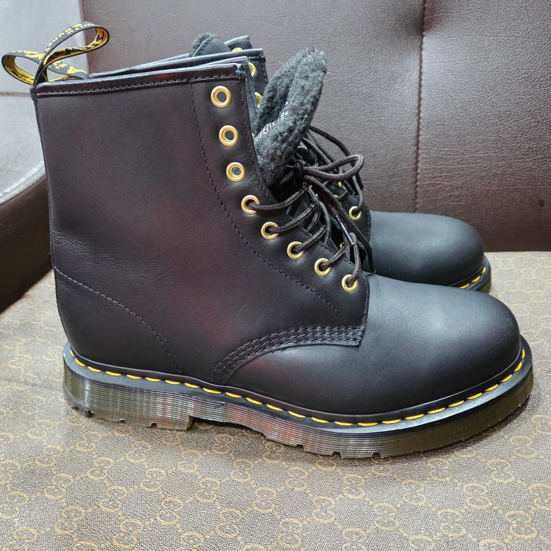 닥터마틴 양털부츠 거의 새 제품 상품이미지2
