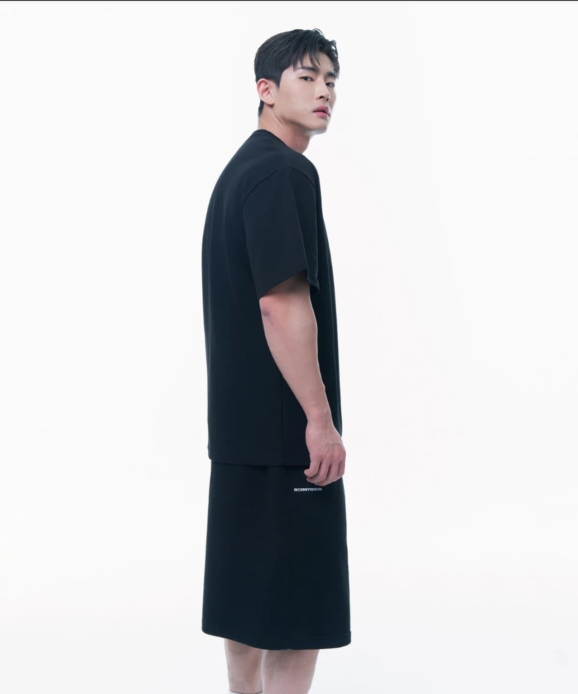 본투윈 크롬로고 오버핏 티셔츠 상품이미지4