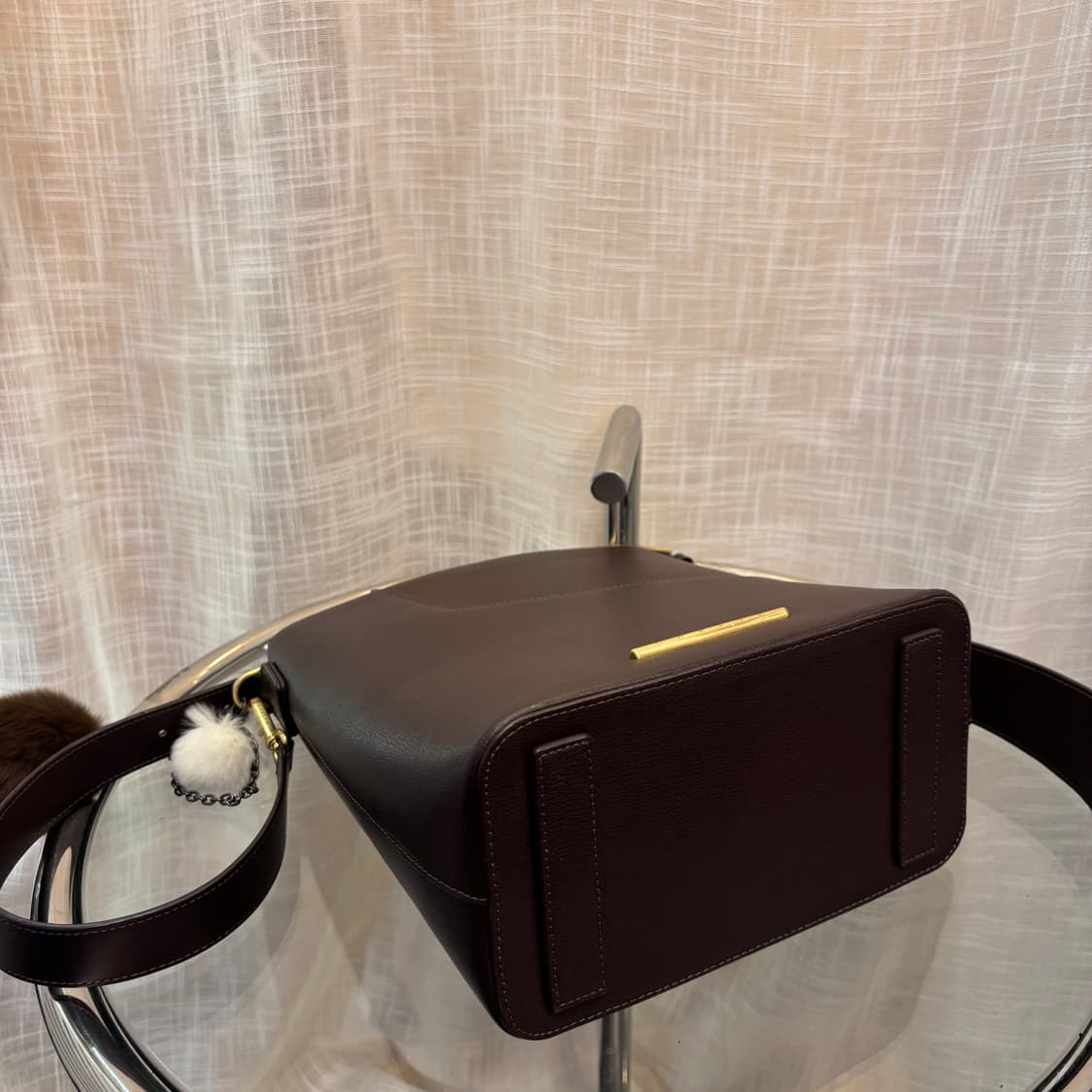 정품 칼린 가죽 숄더백     상품이미지9