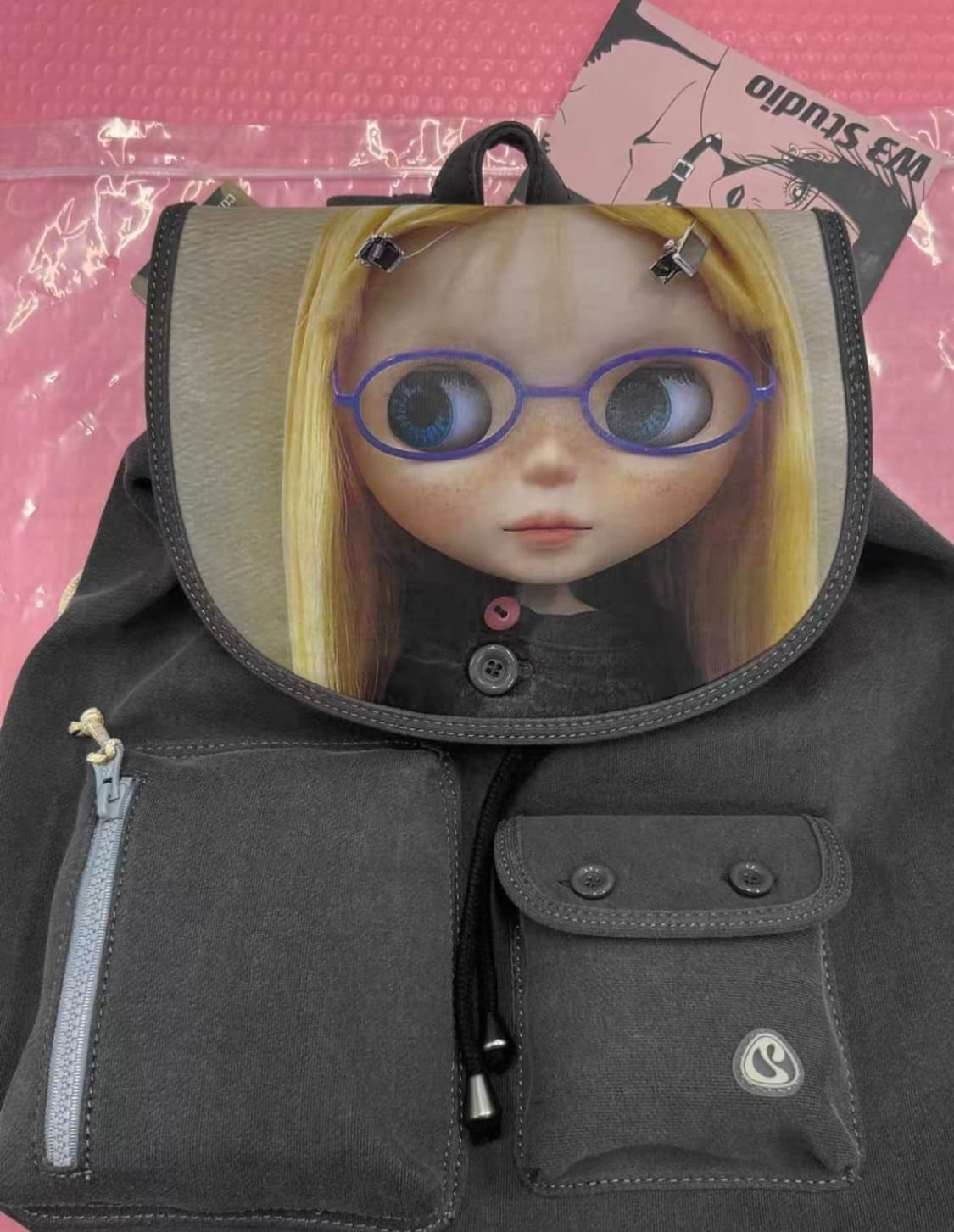 코이세이오 X 브라이스돌 피그먼트 다이드 백팩 차콜 상품이미지1