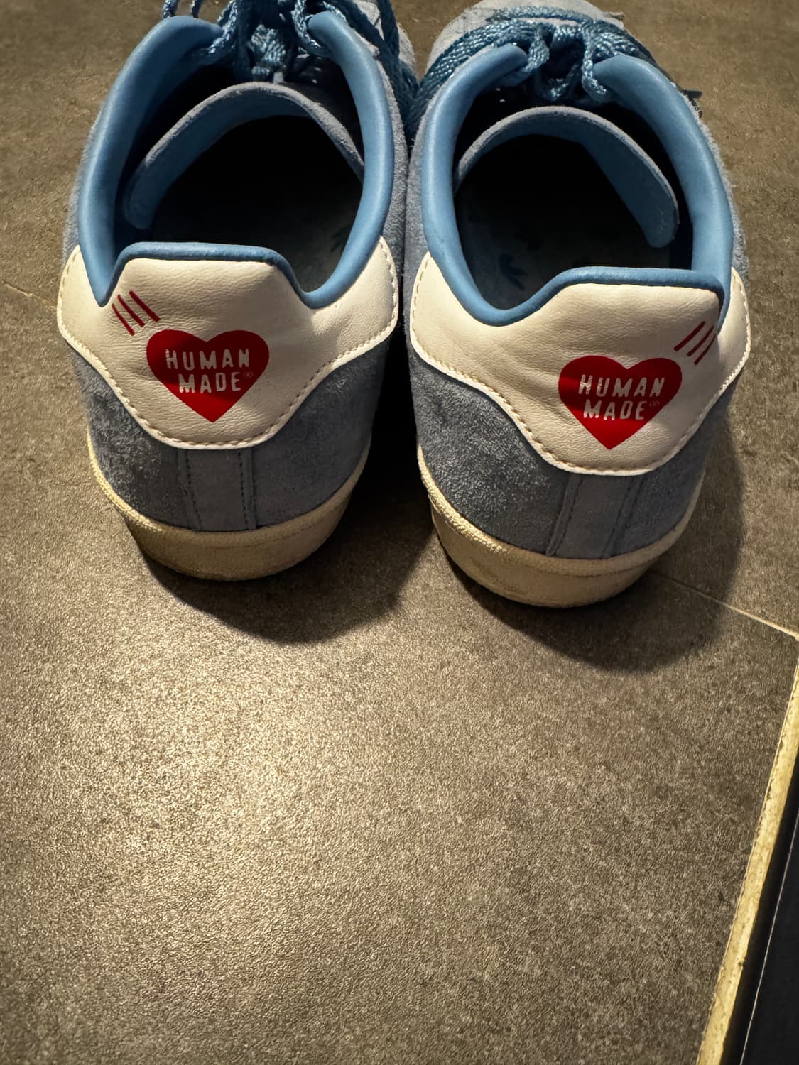 아디다스 휴먼 메이드 캠퍼스 라이트 블루 uk 9사 이즈 상품이미지5