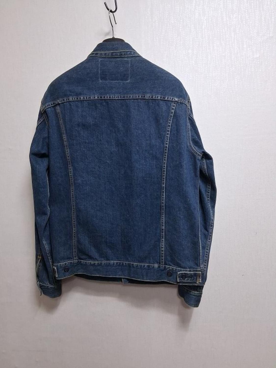 일본구제 EDWIN 에드윈 남성 빈티지청쟈켓 표기XL

원산지 일본산 에 상품이미지2