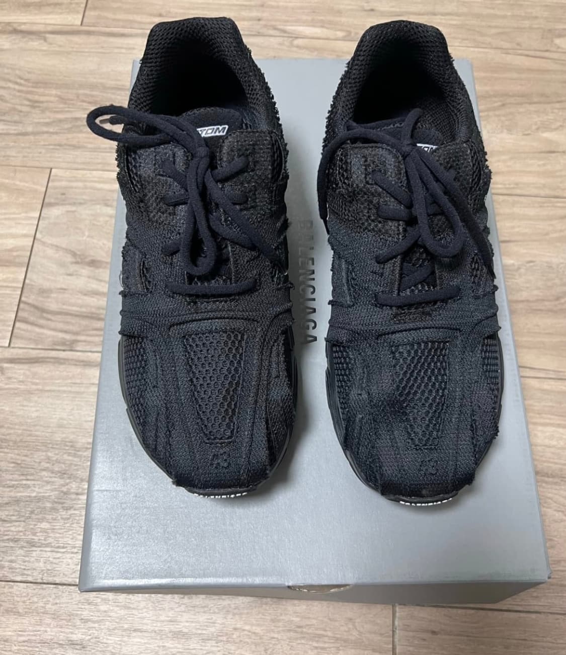 발렌시아가 팬텀 43 급처 상품이미지1