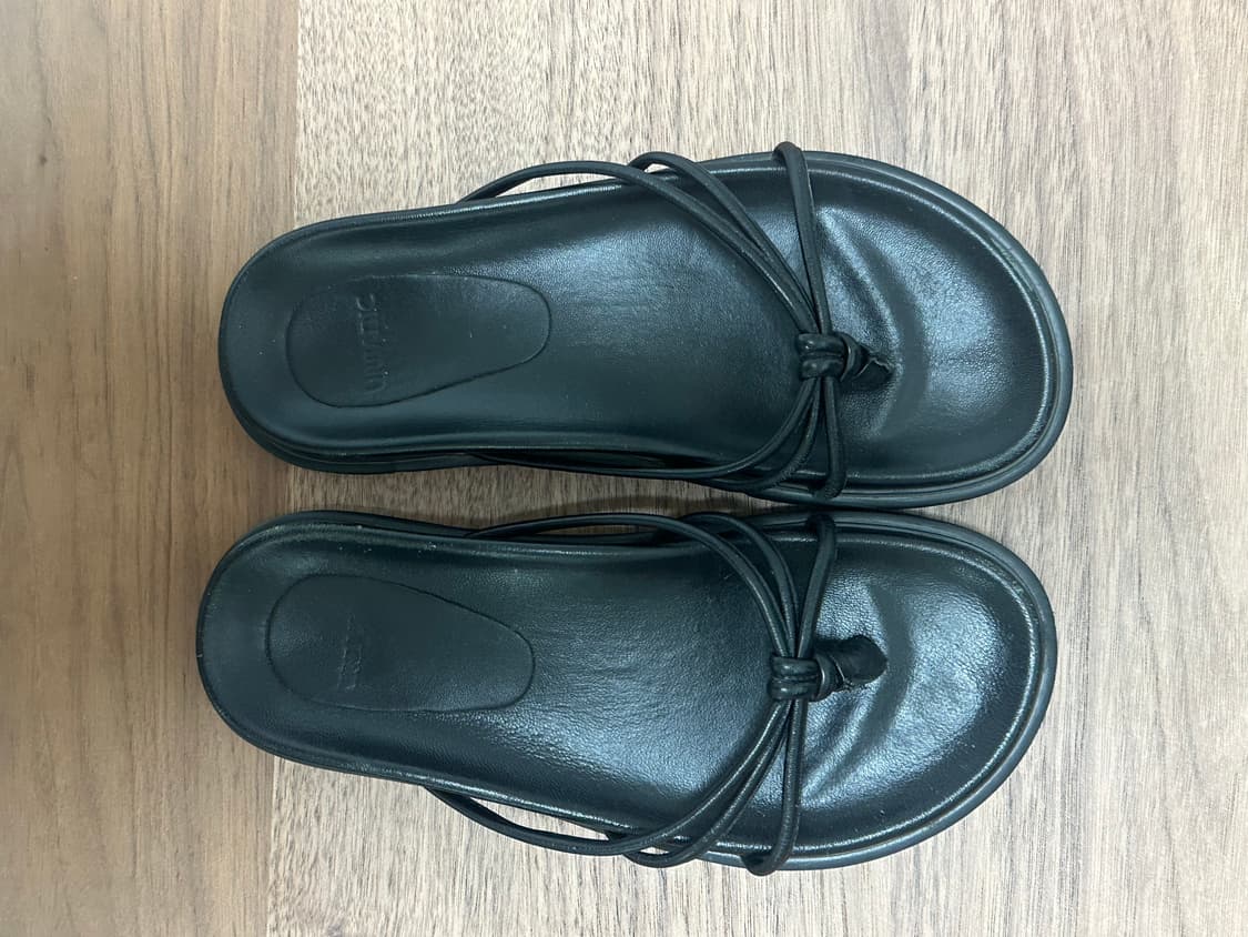 Urbanic3o Solene slippers 36 사이즈 얼바닉 상품이미지1