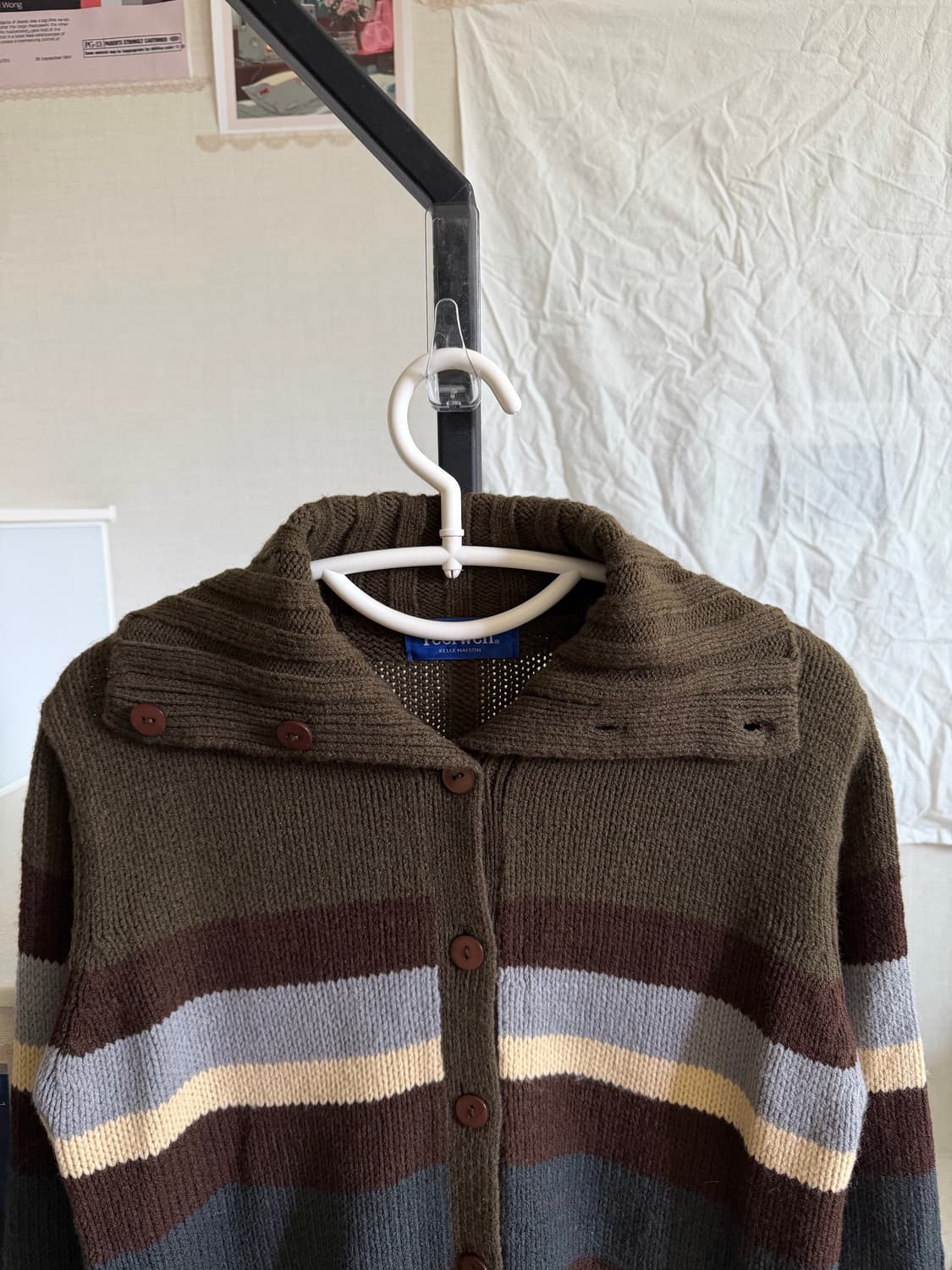 버튼 디테일 스트라이프 니트 상품이미지2