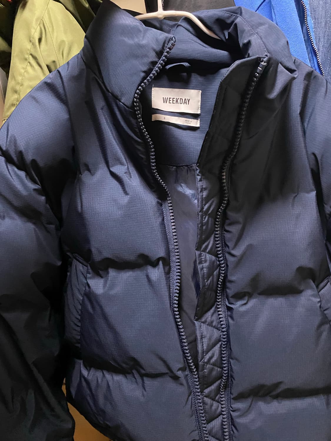 Weekday 위크데이 크롭 푸퍼재킷 네이비 (코디된셔츠증정) 상품이미지9