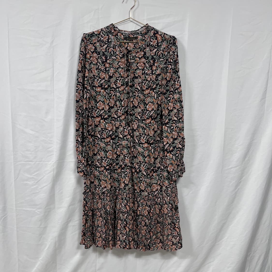 써스데이아일랜드 슬림 A라인 패턴 미니 원피스 상품이미지2