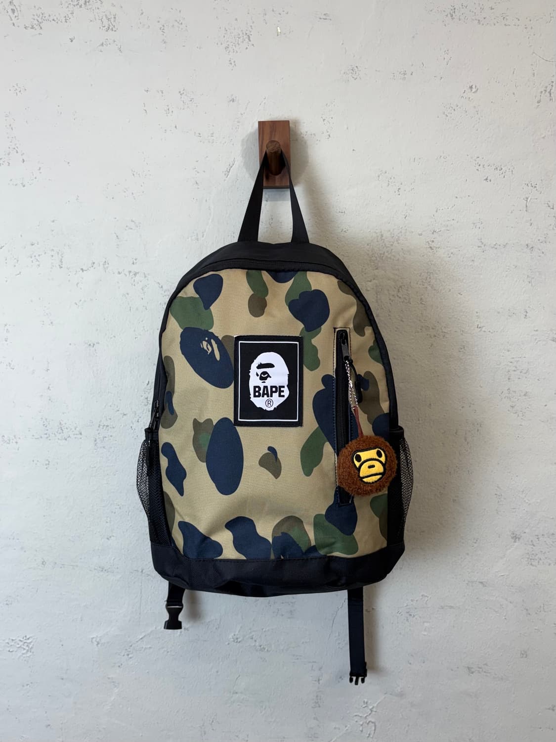 베이프 잡지부록 카모 백팩 상품이미지1