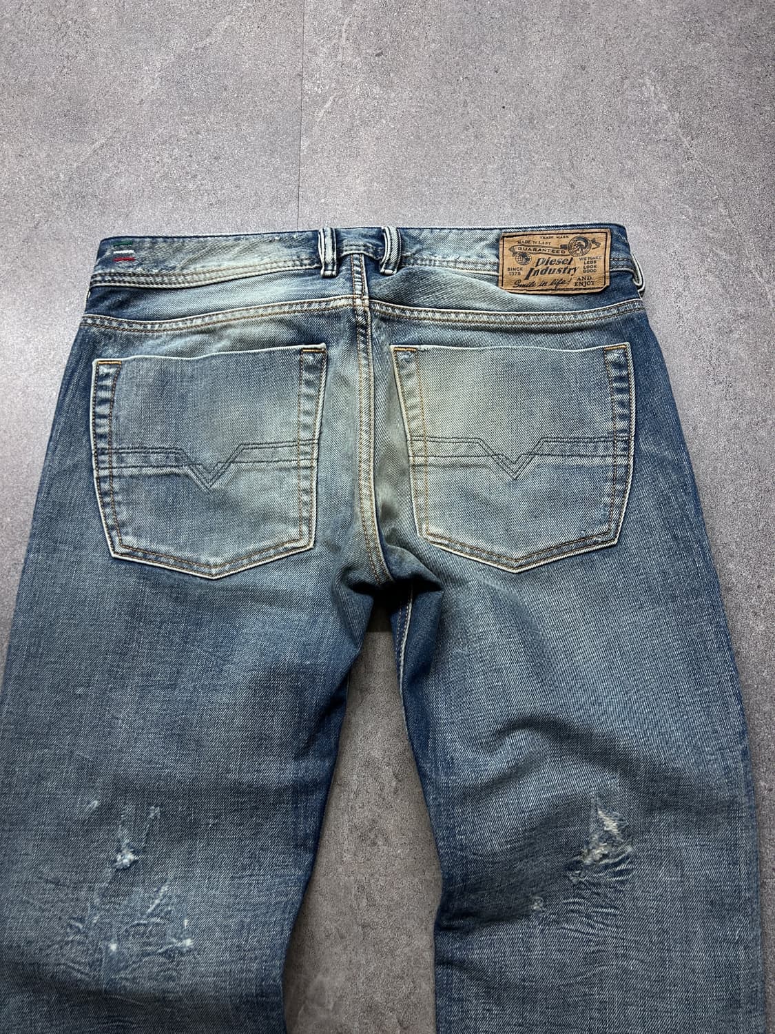 디젤 자티니 버튼 플라이 데님 팬츠 상품이미지8