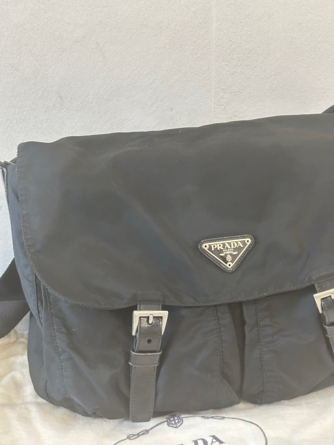 정품 프라다 포코노 나일론 투포켓 메신저백 크로스백 상품이미지5