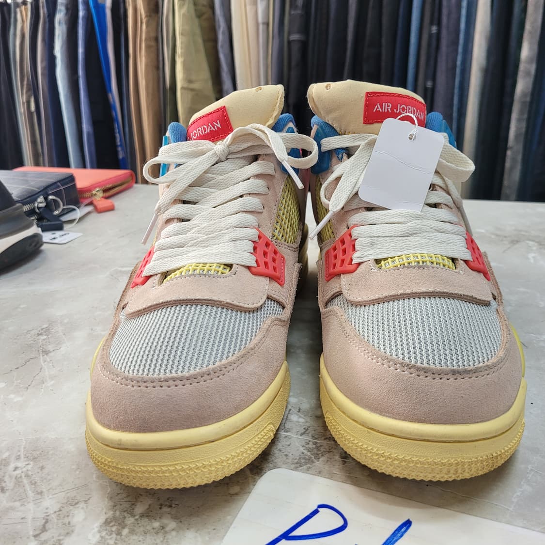 Nike 나이키 에어 조던 4 레트로 SP 유니온 구아바 아이스 상품이미지4