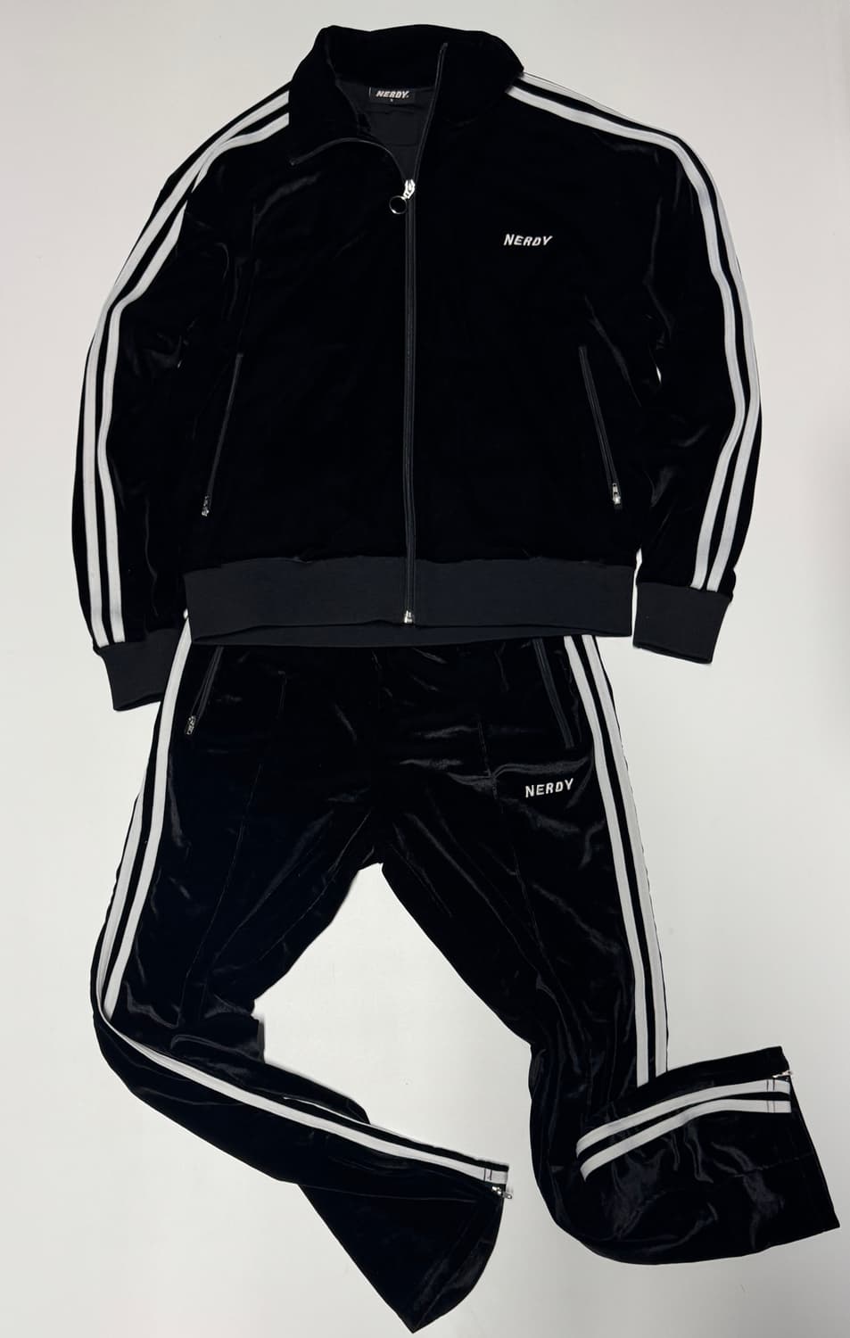 여성 널디 Nerdy 벨벳 져지 트레이닝 셋업 S 블랙 상품이미지1